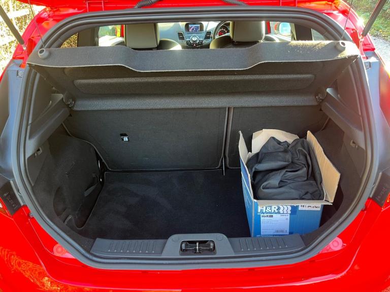 2016 Ford Fiesta 1.6T EcoBoost ST-2 Euro 6 3dr HATCHBACK Petrol Manual