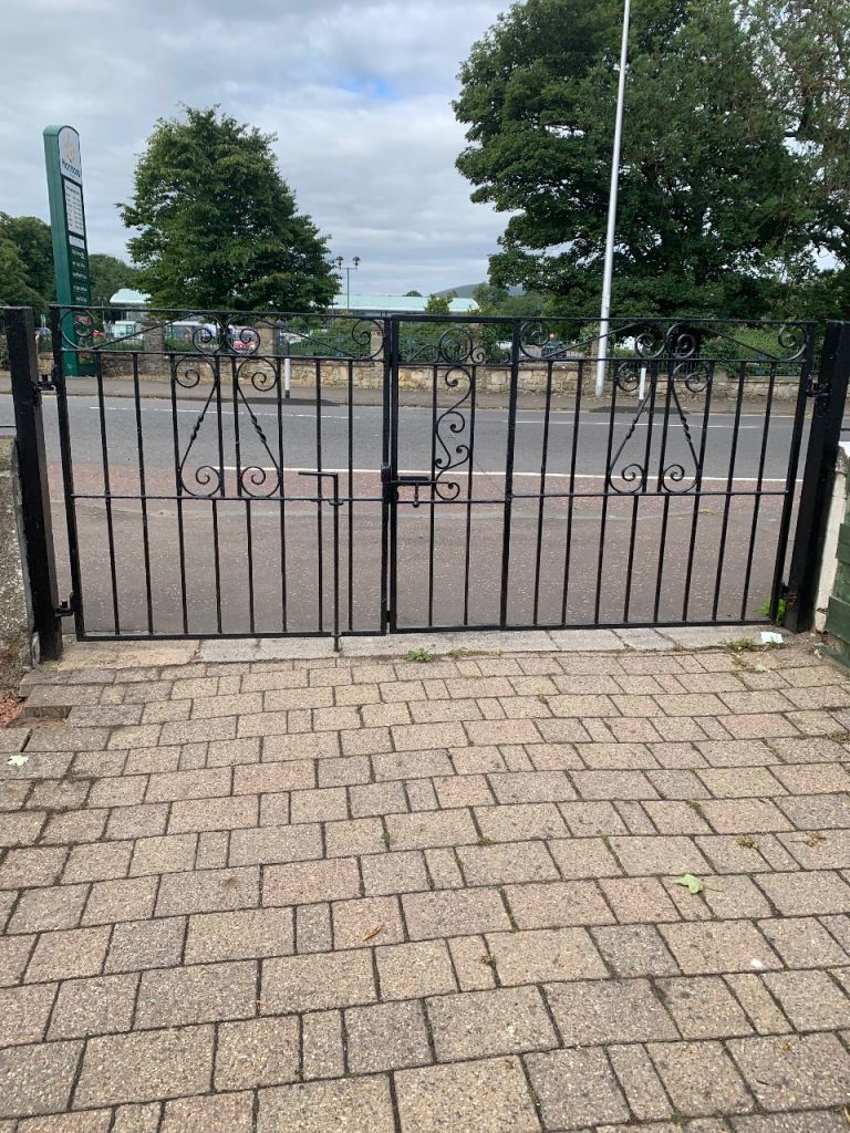 Vintage 1950s heavy duty wrought iron gates 
