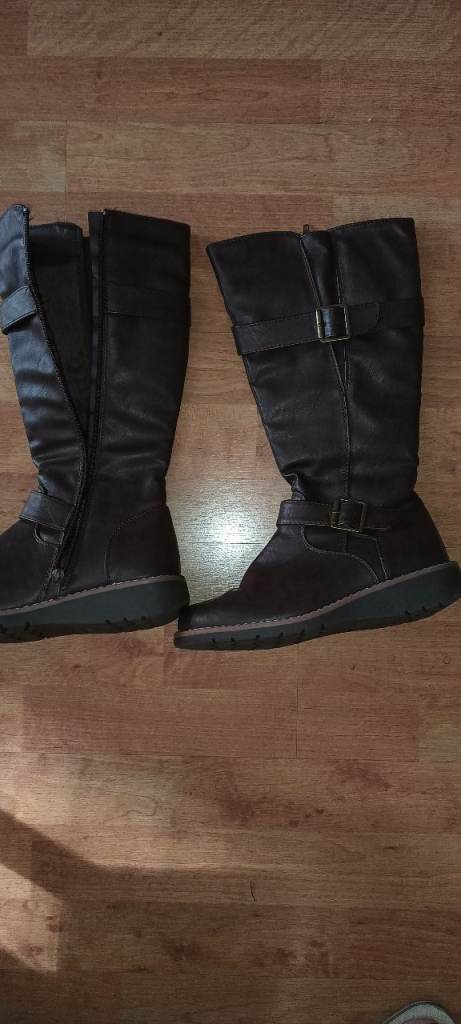PLATINO Women's knee high Boots. Size 3 (36)