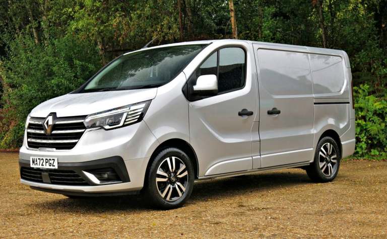 2022 Renault Trafic 2.0 SL28 SWB Blue dCi 150BHP Sport+ Panel Van MY22 Panel Van Diesel Manual