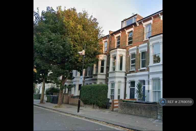 2 bedroom flat in Iverson Road, London, NW6 (2 bed) (#2769059)