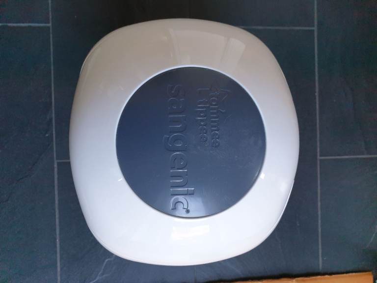 Tommee Tippee Sangenic Nappy Bin Disposal Tub White Twist & Click Rubbish Bin