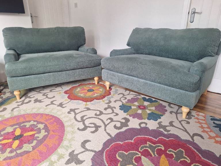 2 x dusk love seats 