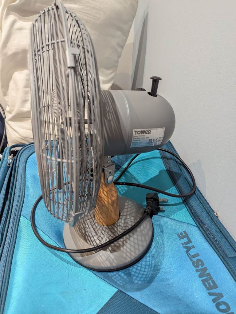 Tower Table Fan 35W, Metal Body