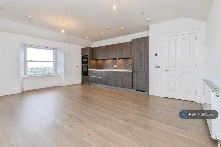 1 bedroom flat in Randolph Crescent, Edinburgh, EH3 (1 bed) (#2915624)