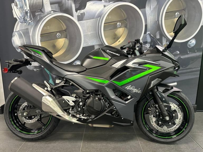 NINJA 500 SE -BRAND NEW UNREGISTERED-4 YEAR WARRANTY