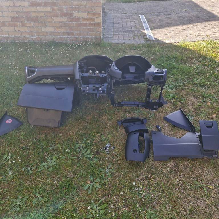 Mk3 Ford Focus Titanium dash