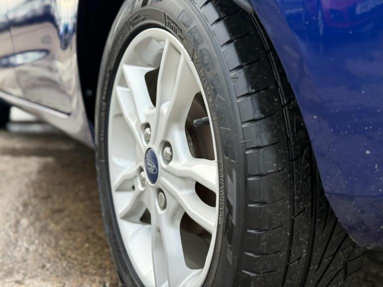 2016 Ford Fiesta 1.0 EcoBoost Zetec 5dr HATCHBACK PETROL Manual