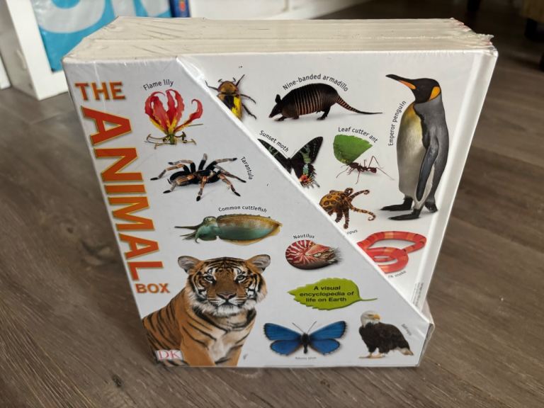 DK The Animal Box – 10 Incredible Books, Brand New