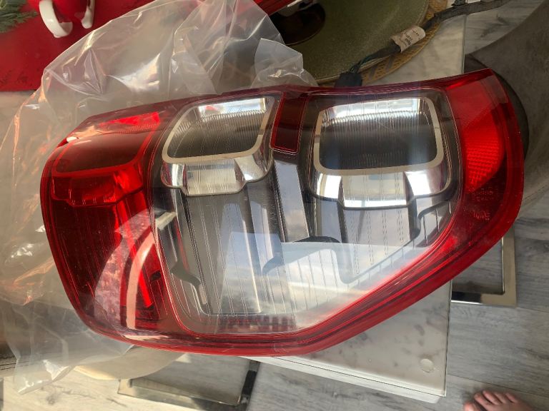Ford Ranger tail light (left)