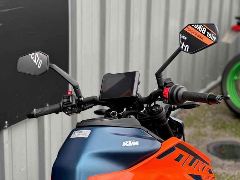 Stunning One Owner 2025/75 KTM Duke 125 Motorcycle 