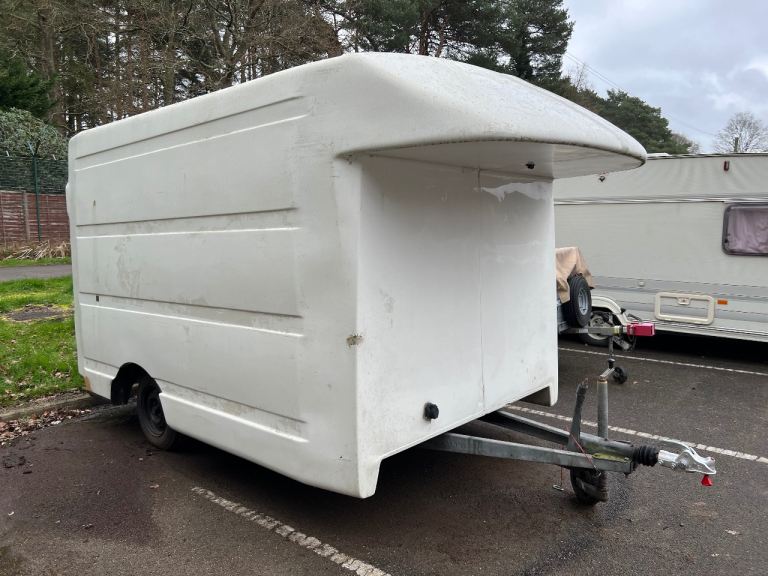 Box trailer BT