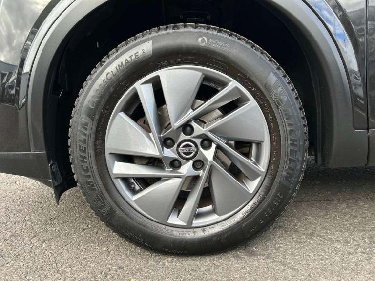 2021 Nissan Qashqai 1.3 DIG-T MHEV Acenta Premium XTRON Euro 6 (s/s) 5dr SUV PETROL Automatic