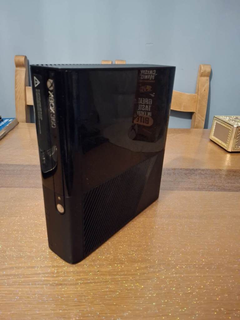Xbox 360 'e' 500Gb Console with Controller – Good Working Order