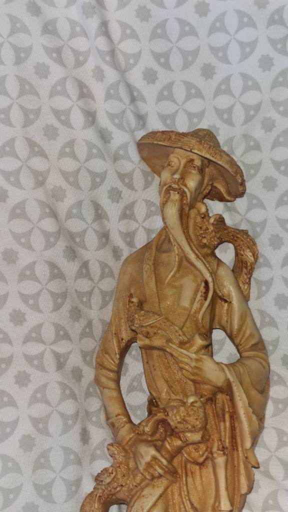 Shaolin monk figurine statue ideal for man cave dojo collection Excellent Condition 