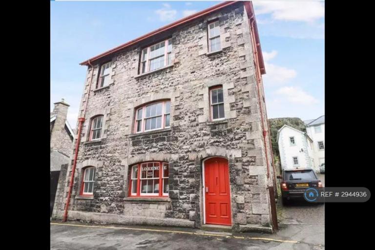 4 bedroom house in Chapel Street, Denbigh, LL16 (4 bed) (#2944936)