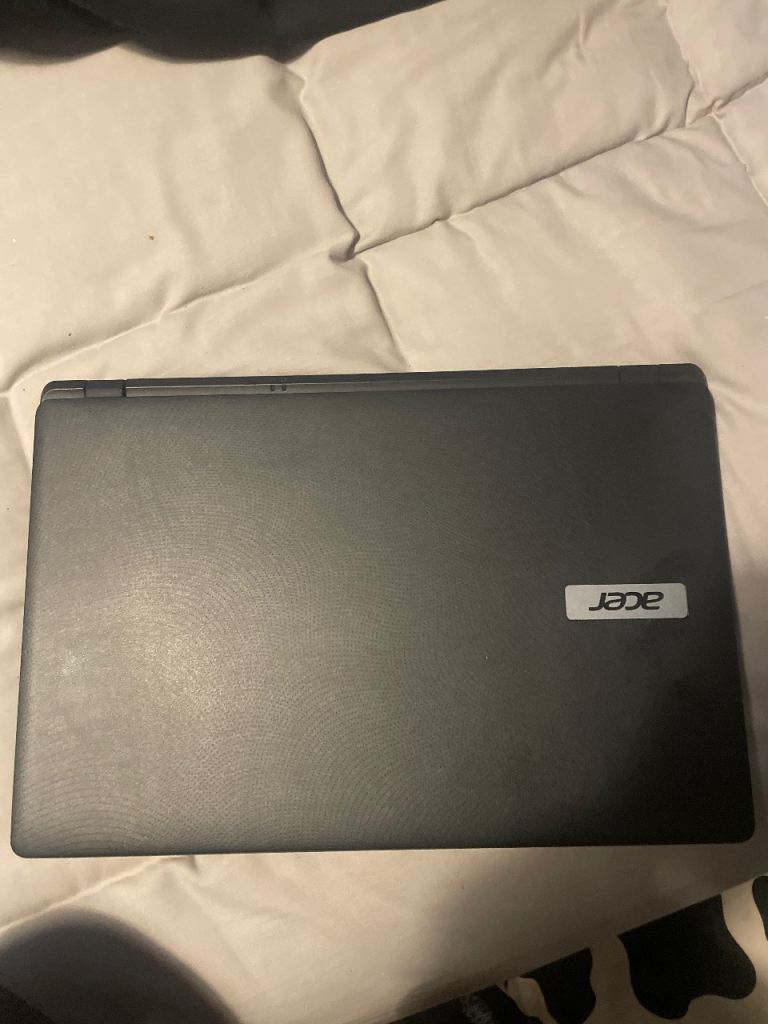 Acer ES1-512/N2840/4GB RAM/1TB HDD/DVD-RW/15"/W10/C