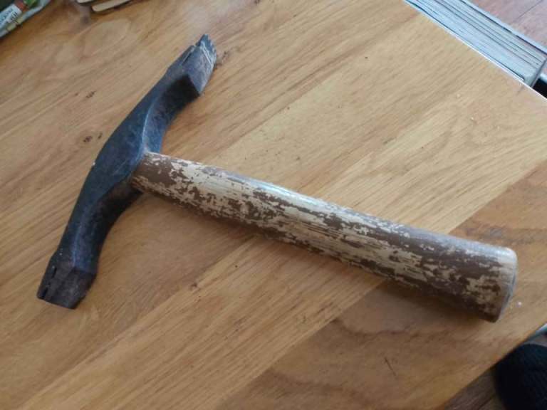 image for Brades scutch hammer