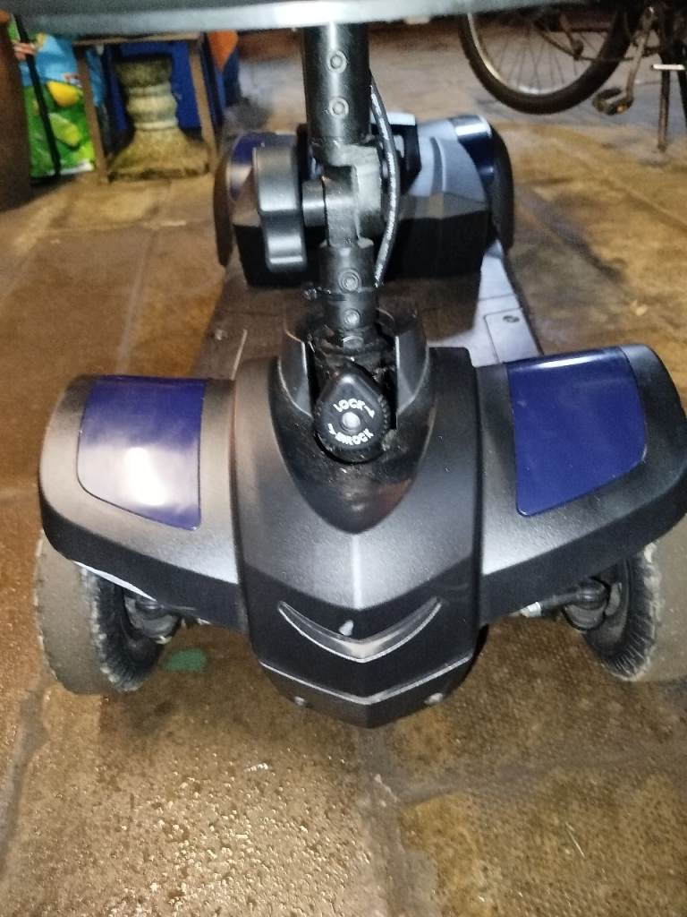 Lightweight Mobility Boot Scooter 