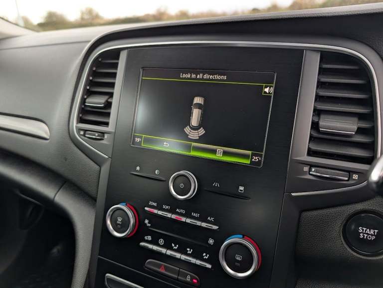 2017 Renault Megane 1.6 dCi Dynamique Nav 5dr ESTATE DIESEL Manual