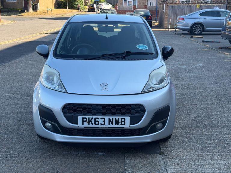Peugeot, 107, Hatchback, 2013, Manual, 998 (cc), 5 doors