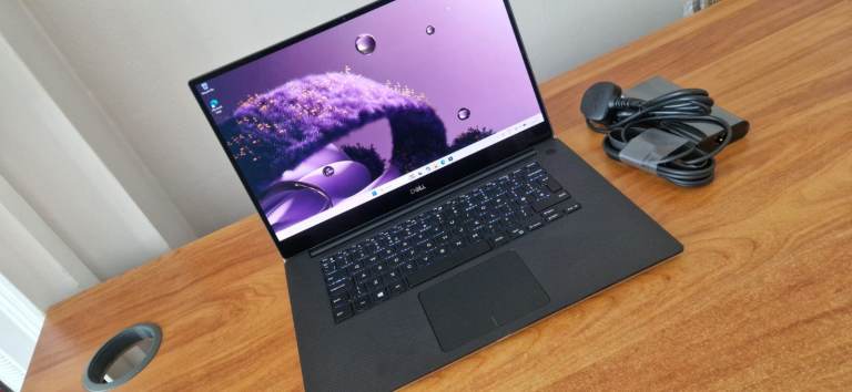 Core i9 4K UHD DELL XPS 15 32GB RAM 1TB NVIDIA 4GB GAMING CAD EDITING AI 3D MODELING Laptop