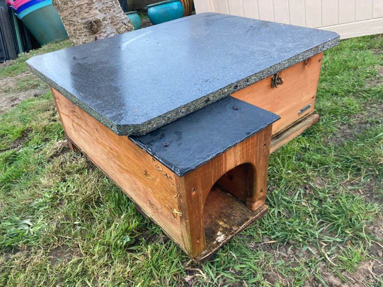 GREEN FEATHERS HEDGEHOG HOUSE