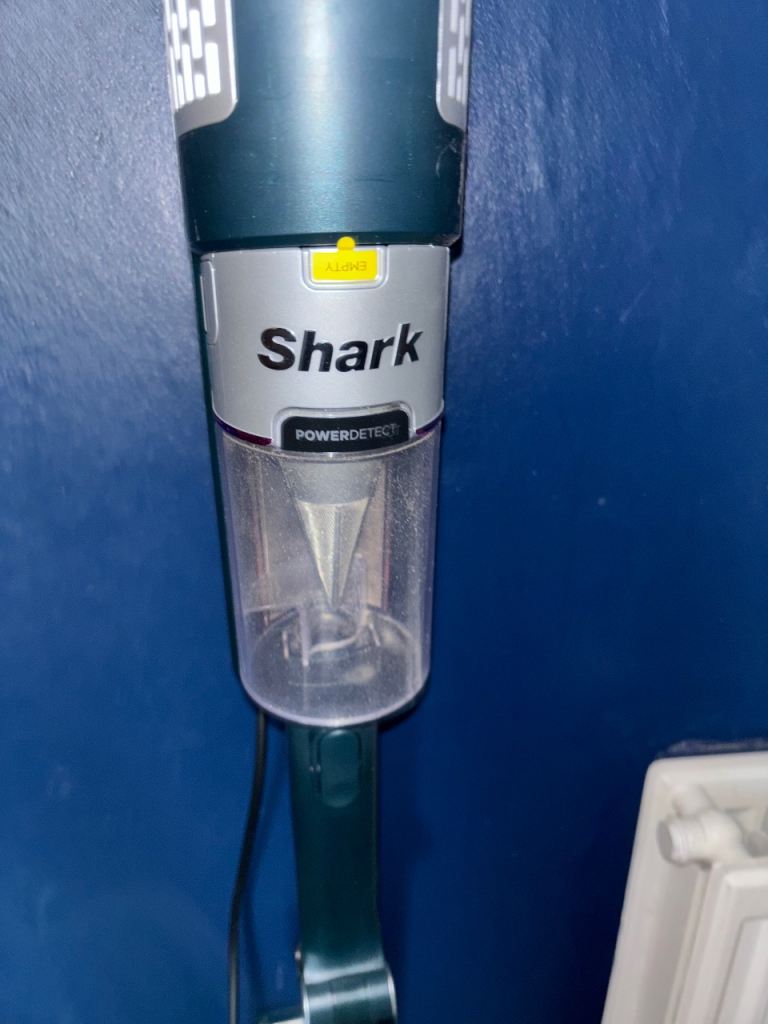 Shark power detect stick vacuum 
