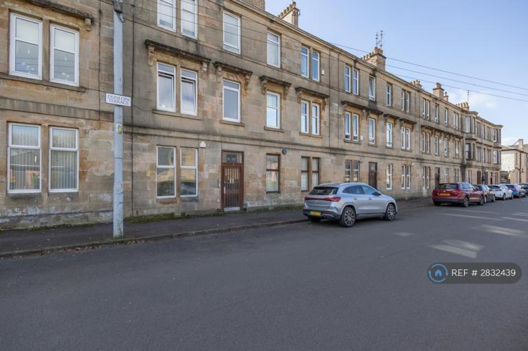 1 bedroom flat in Dunedin Terrace, Clydebank, G81 (1 bed) (#2832439)