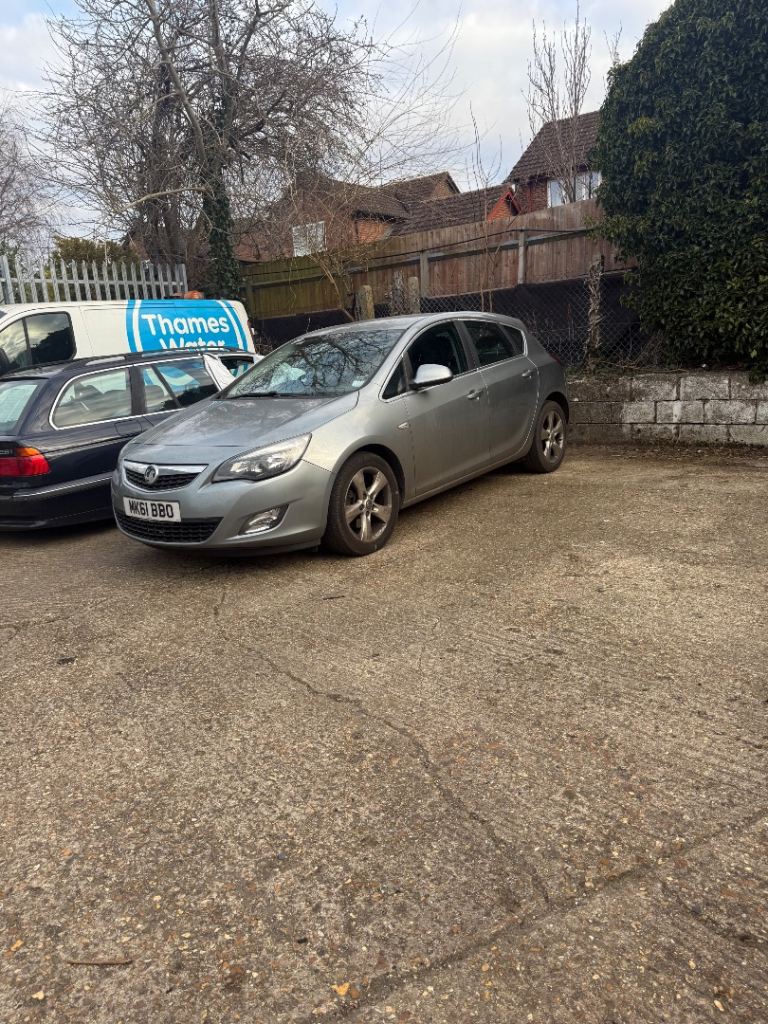 Vauxhall Astra Silver Hatchback - MK61 BBO, Fair Condition