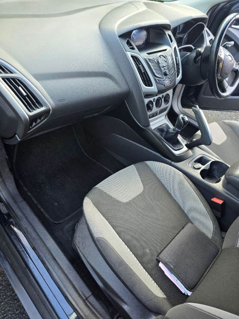 Ford, FOCUS, Hatchback, 2011, Manual, 1596 (cc), 5 doors