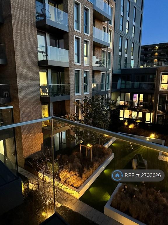 1 bedroom in Rothesay House, London, W6 (#2703626)