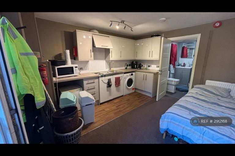 Studio flat in Stanley Road, Oxford, OX4 (#2912168)
