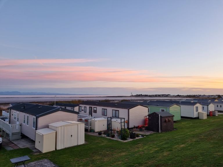 Regal Hemsworth Holiday Home