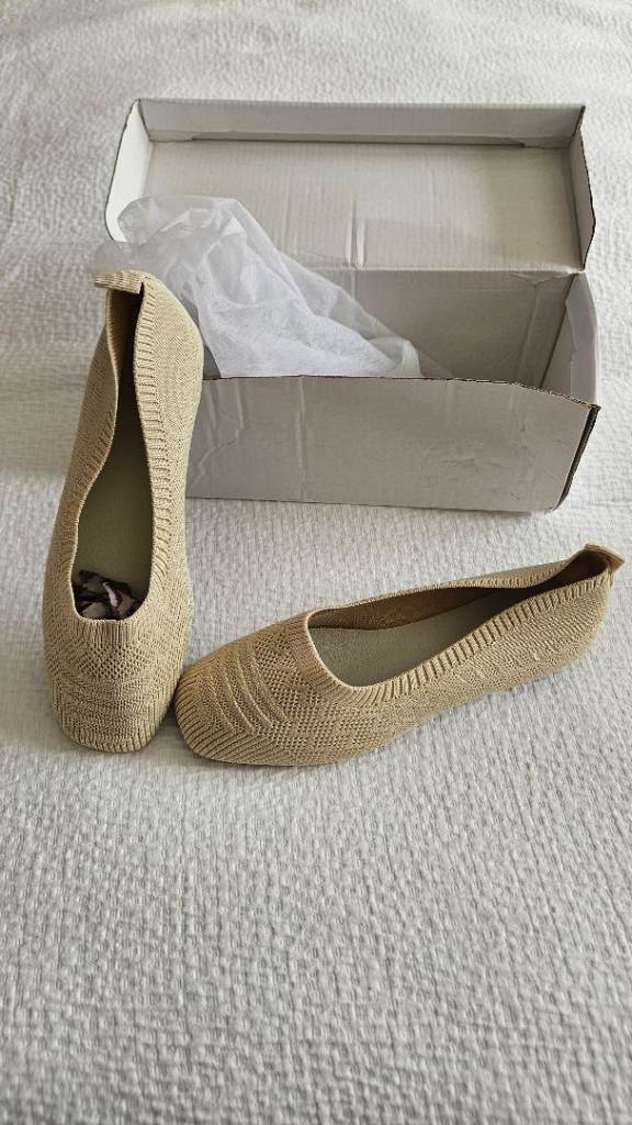 Square Toe Slip-On Flat Shoes