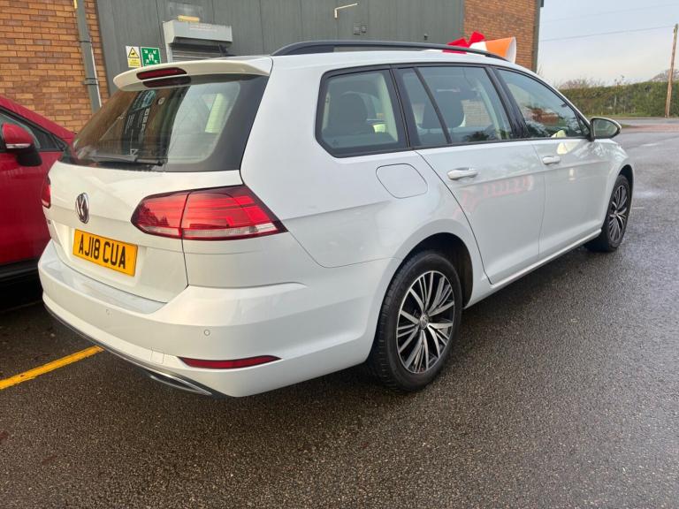 2018 Volkswagen Golf 1.6 TDI SE 5dr [Nav] ESTATE DIESEL Manual