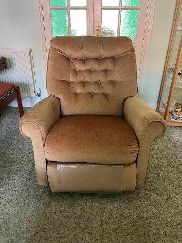 Lazy Boy Recliner/Rocker in vgc.