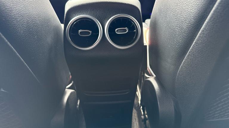 2021 Mercedes-Benz GLB 1.3 GLB200 AMG Line (Premium 2) SUV 5dr Petrol 7G-DCT Euro 6 (s/s) (163 ps...