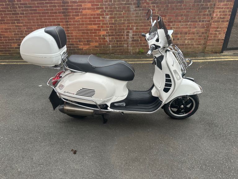 Piaggio, VESPA, 2016, 124 (cc)