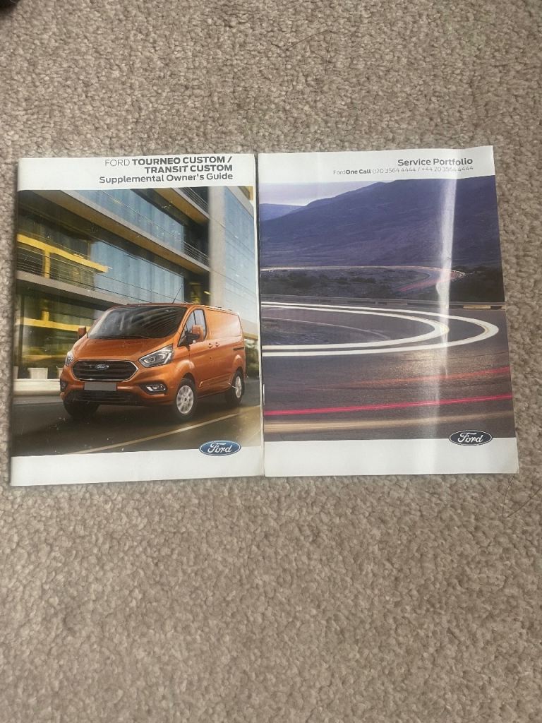 Ford 2021 onwards Tourneo Custom / Transit Custom Owner's Guide & Service Portfolio