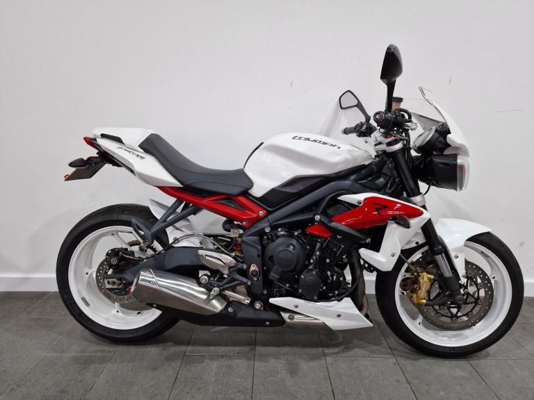 2014 Triumph 675 Street Triple R Full Service History, Heated Grips Quickshifter