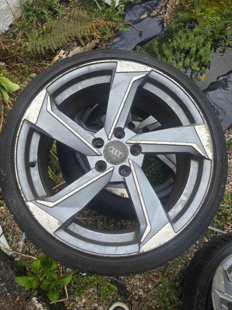 4 Audi TTRS 19" Twist Alloys 