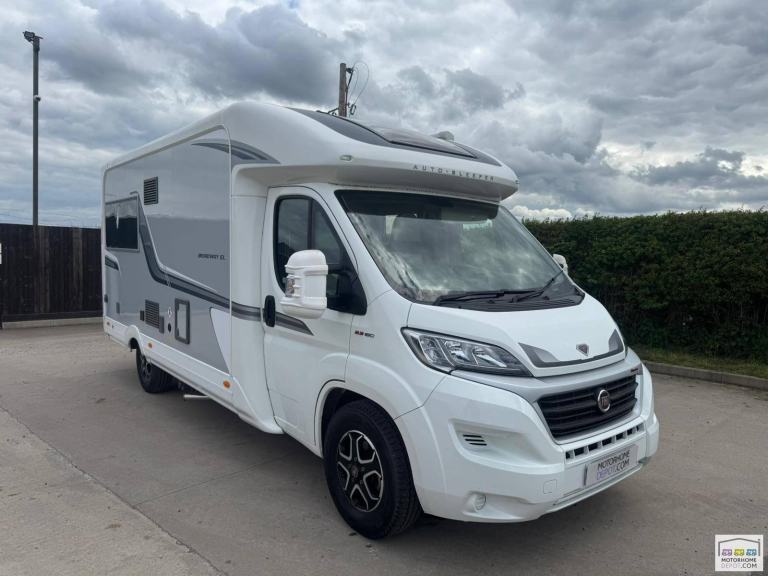 Autosleeper Broadway EL 2 Berth 2 Belts