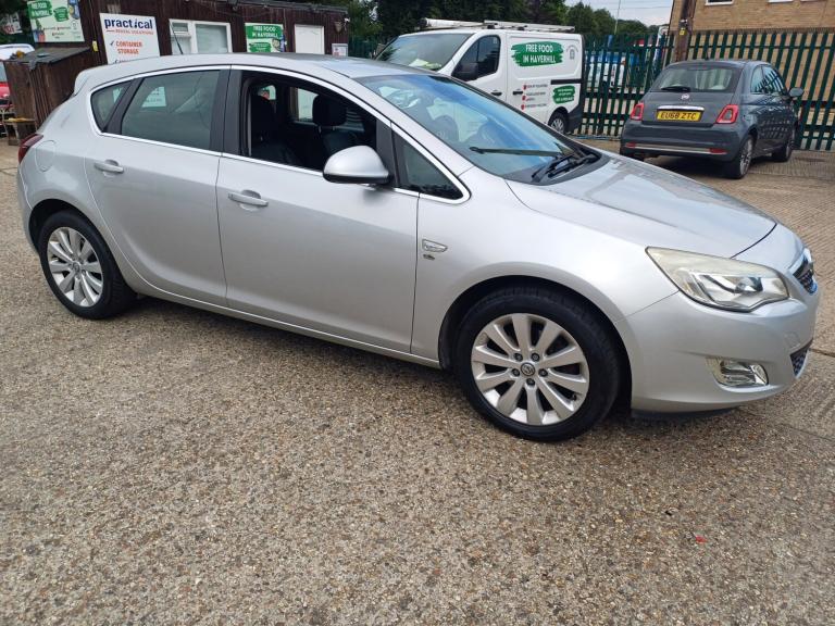 2011 Vauxhall Astra 2.0 CDTi 16V ecoFLEX Elite [165] 5dr HATCHBACK Diesel Manual