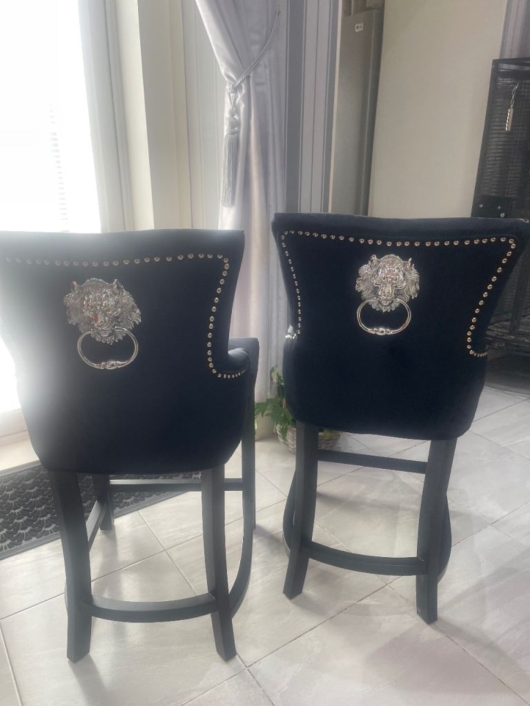 Knocker back bar stools