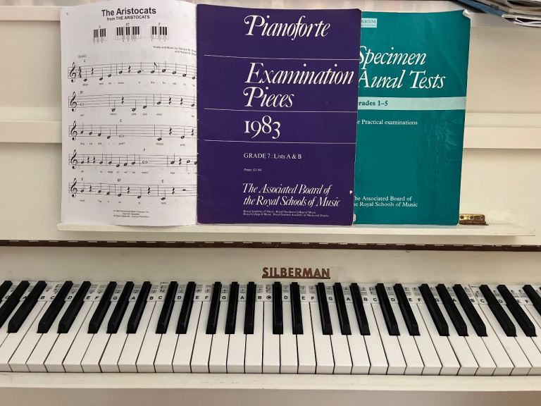 Wanted any piano books for beginner to advance happy to collect 