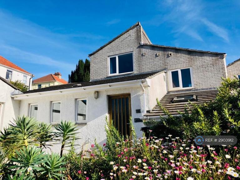 1 bedroom in Portland Gardens, Falmouth, TR11 (#2903912)