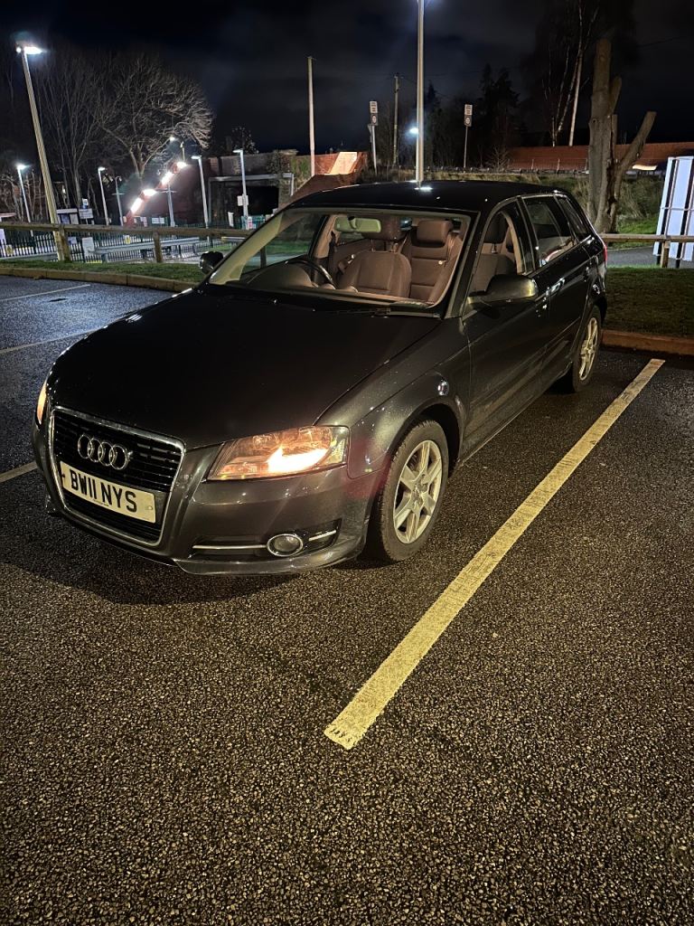 Audi, A3, Hatchback, 2011, Manual, 1598 (cc), 5 doors