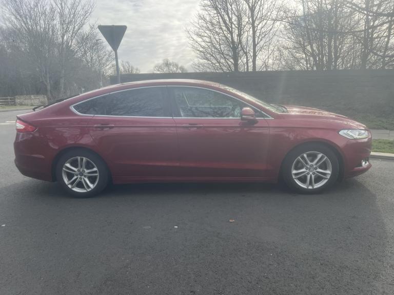 FORD MONDEO 2.0 TDCi Titanium Red Manual Diesel 2015