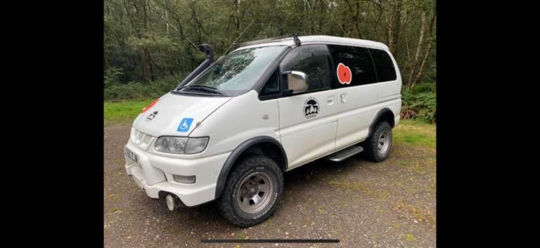 Mitsubishi, 2005, V6 3.0 petrol Active Field